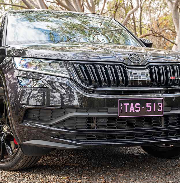 Colour on Black Purple on Black plate on a Black Skoda