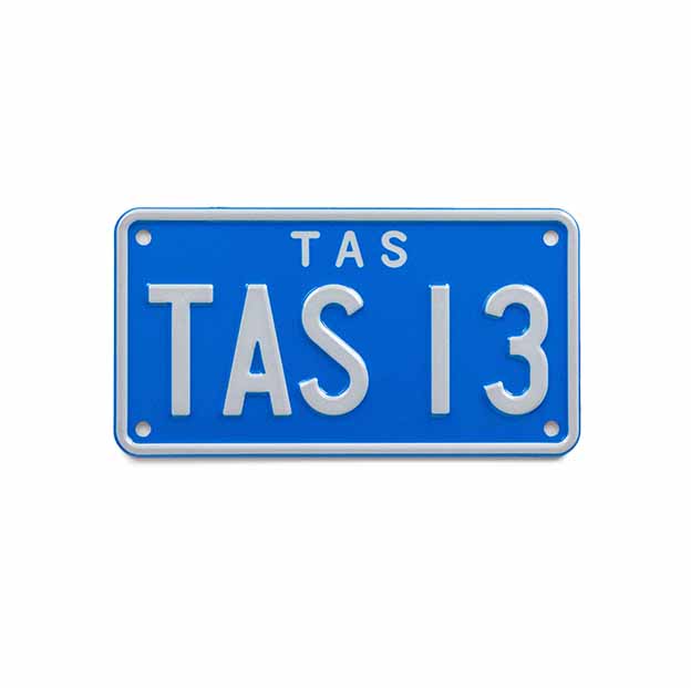 Motorcycle_Motorcycle 3_White on light blue_IndividualPlates_Carousel_Mobile_624 x 632